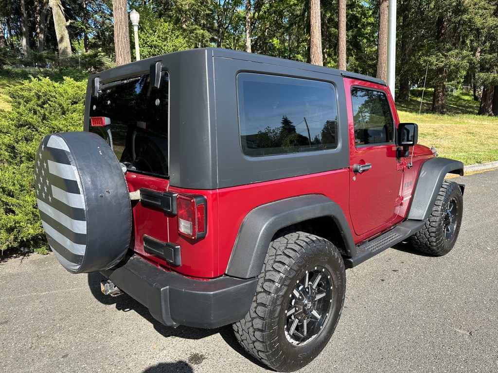 2011 Jeep Wrangler Image 4