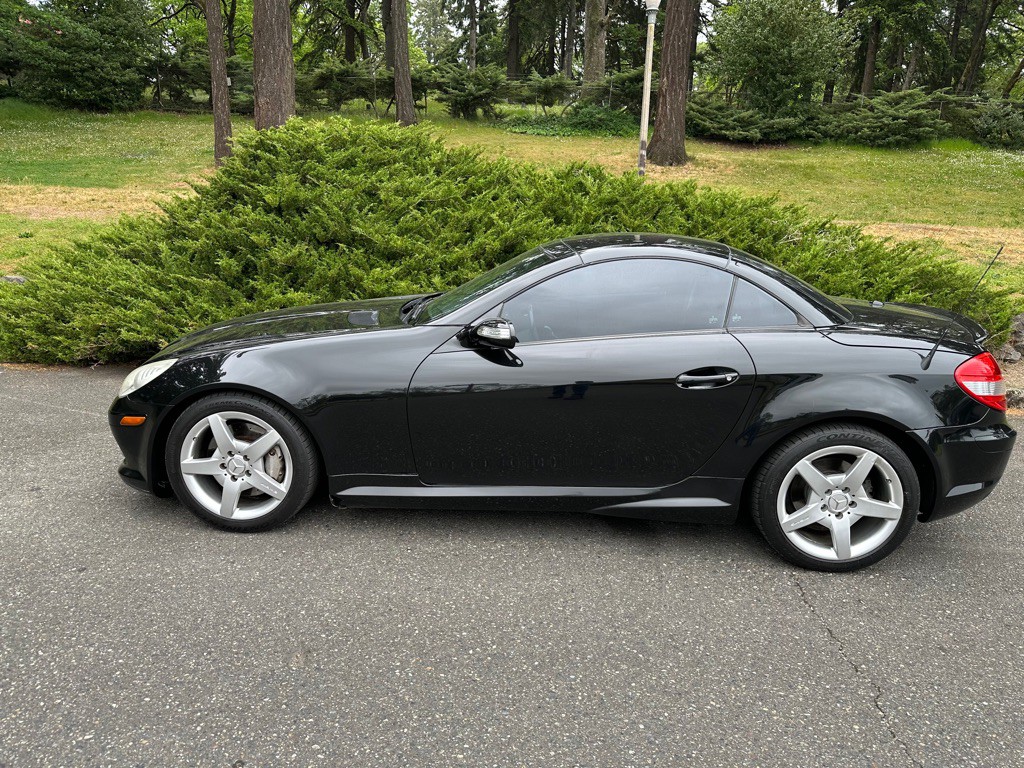 2008 Mercedes-Benz SLK-Class Image 2