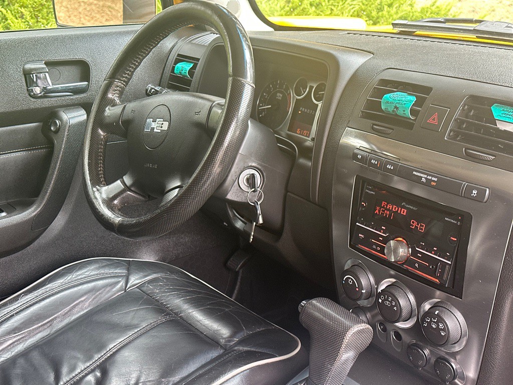 2006 HUMMER H3 Image 10