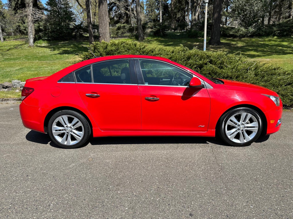 2014 Chevrolet Cruze Image 4