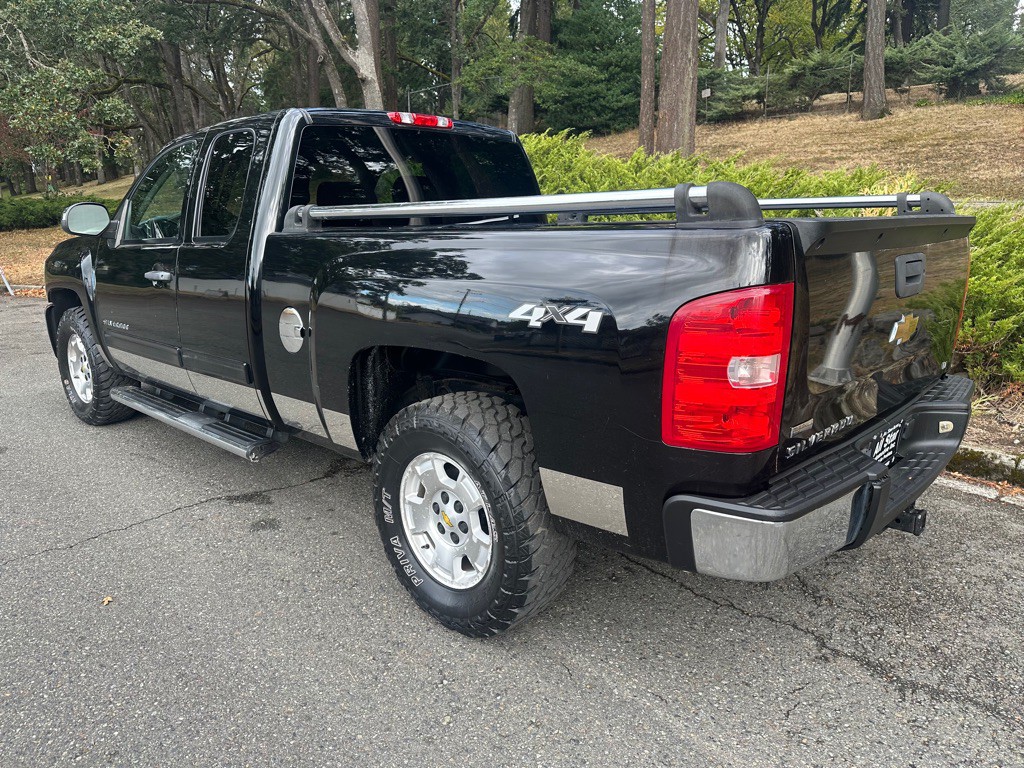 2011 Chevrolet Silverado 1500 Image 4