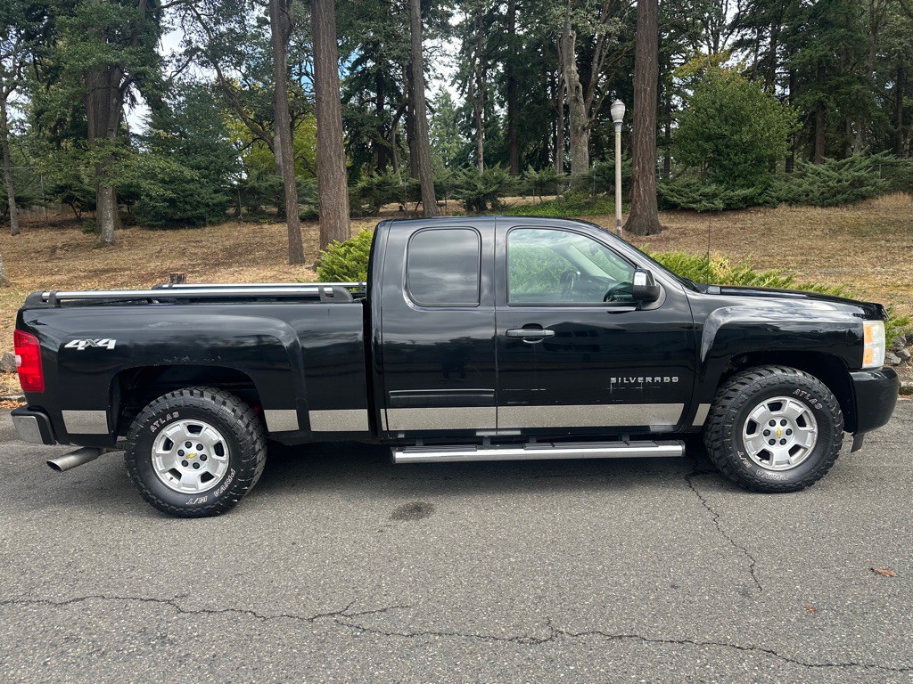 2011 Chevrolet Silverado 1500 Image 9