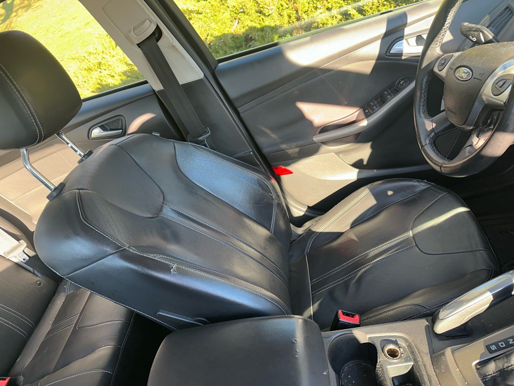 2012 Ford Focus Image 8