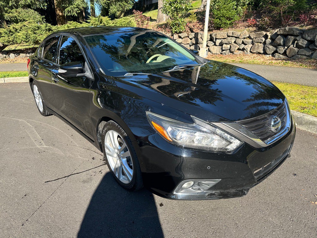 2017 Nissan Altima Image 3