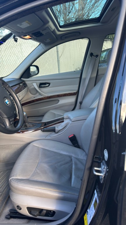 2010 BMW 3 Series Image 5