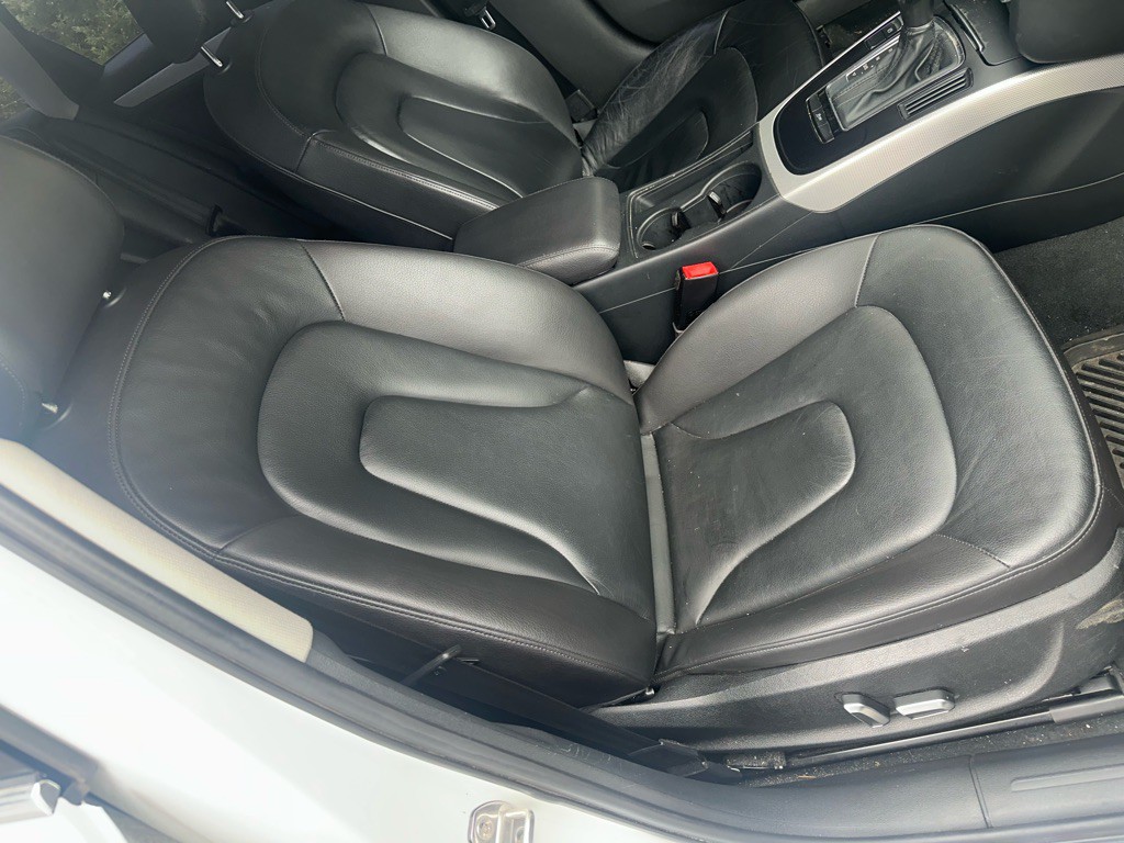 2015 Audi A4 Image 11