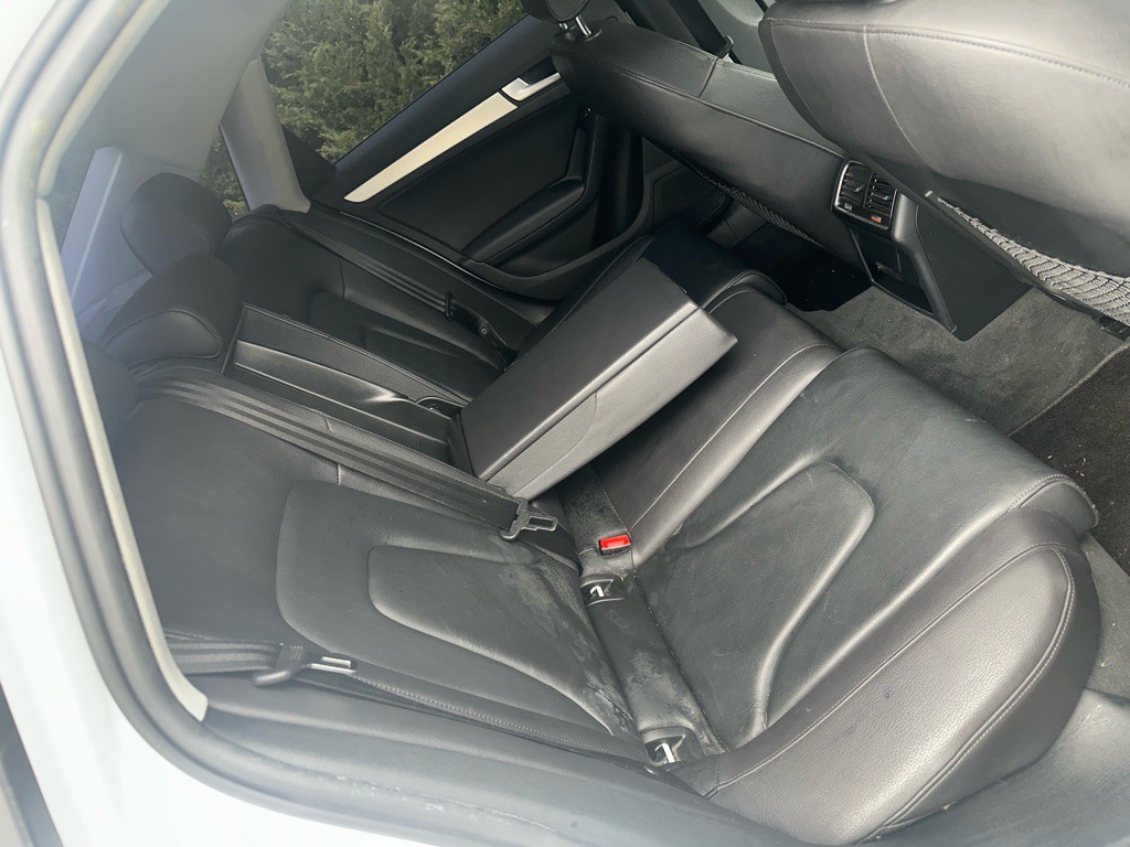 2015 Audi A4 Image 12