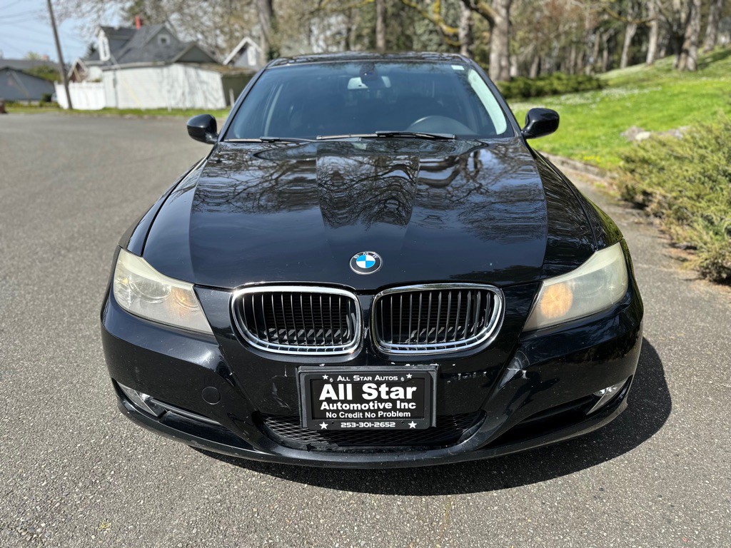 2011 BMW 3 Series Image 5