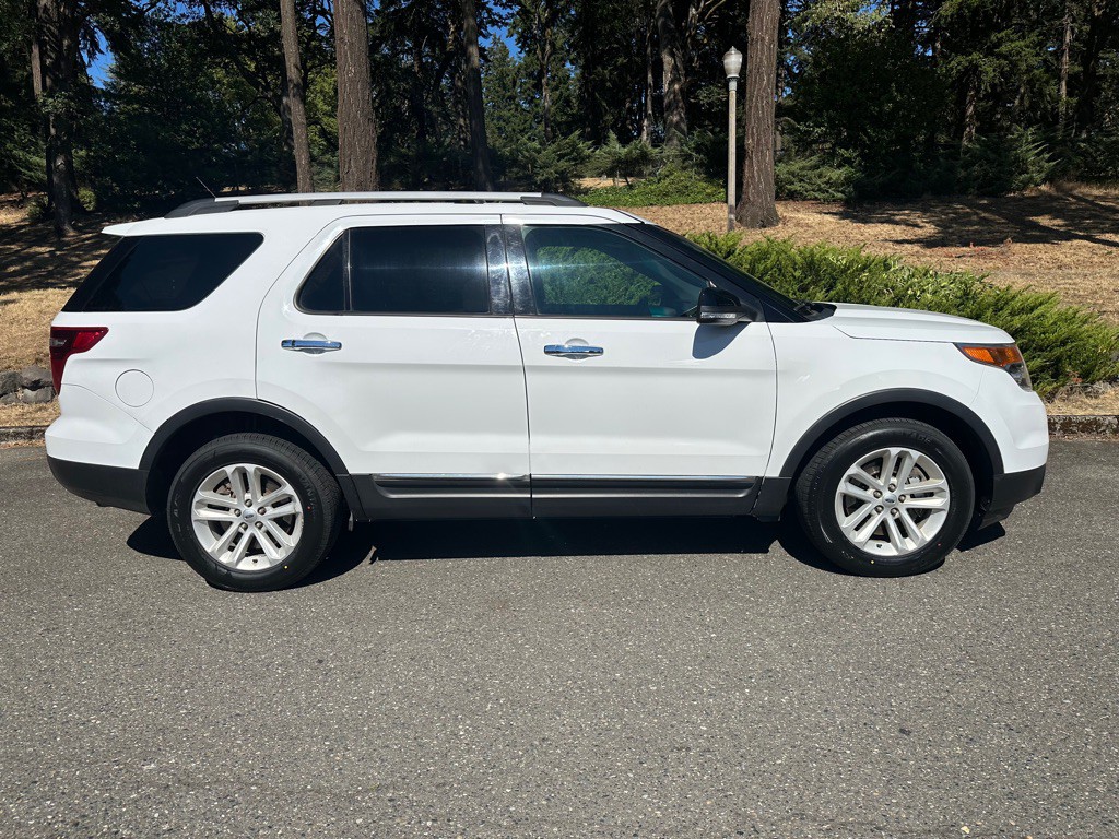 2014 Ford Explorer Image 8