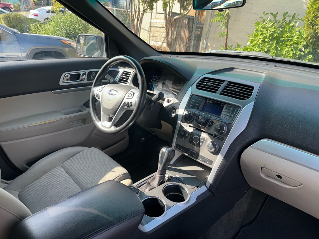 2014 Ford Explorer Image 10
