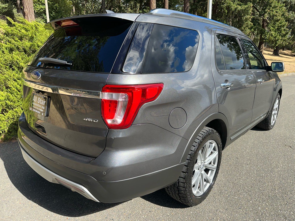 2016 Ford Explorer Image 4