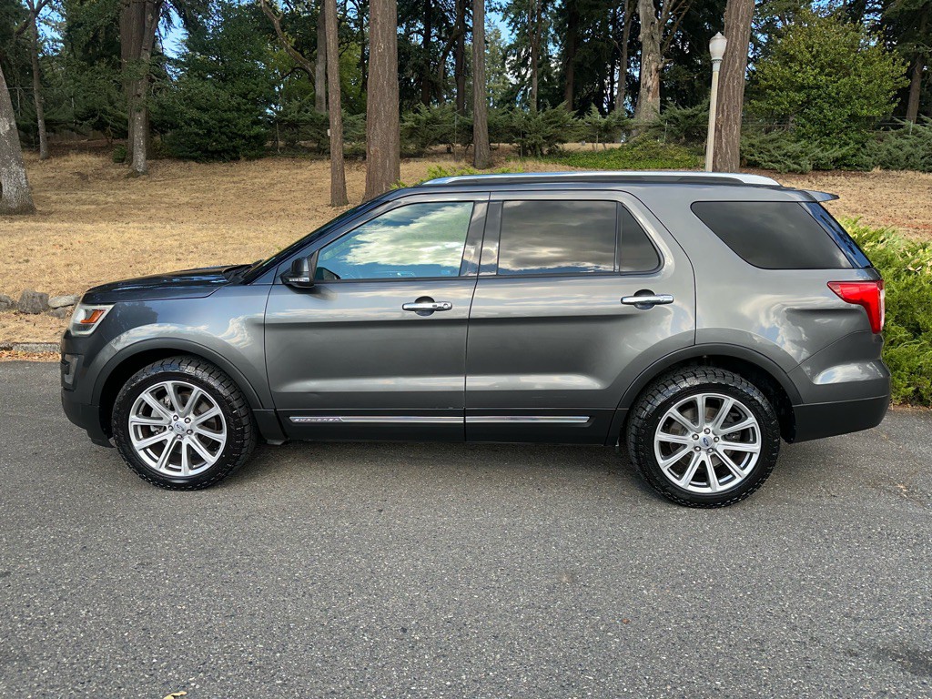 2016 Ford Explorer Image 7