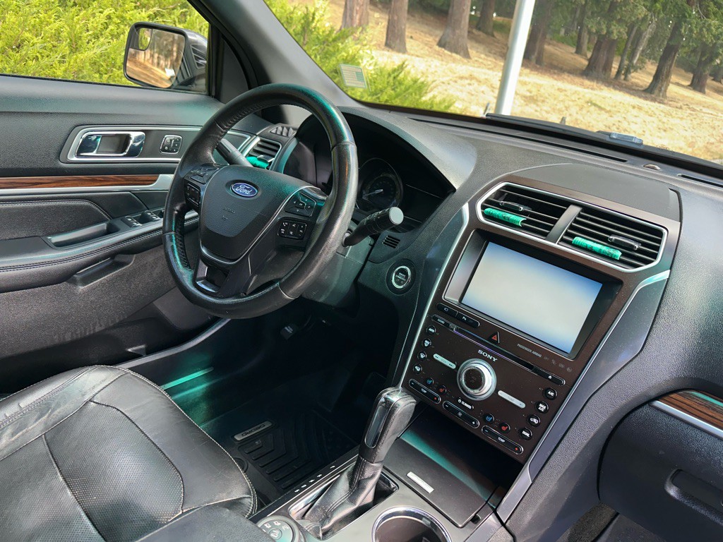 2016 Ford Explorer Image 10