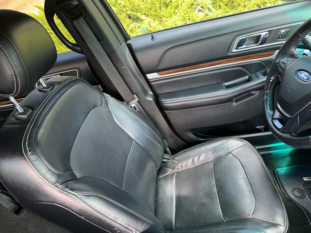 2016 Ford Explorer Image 11