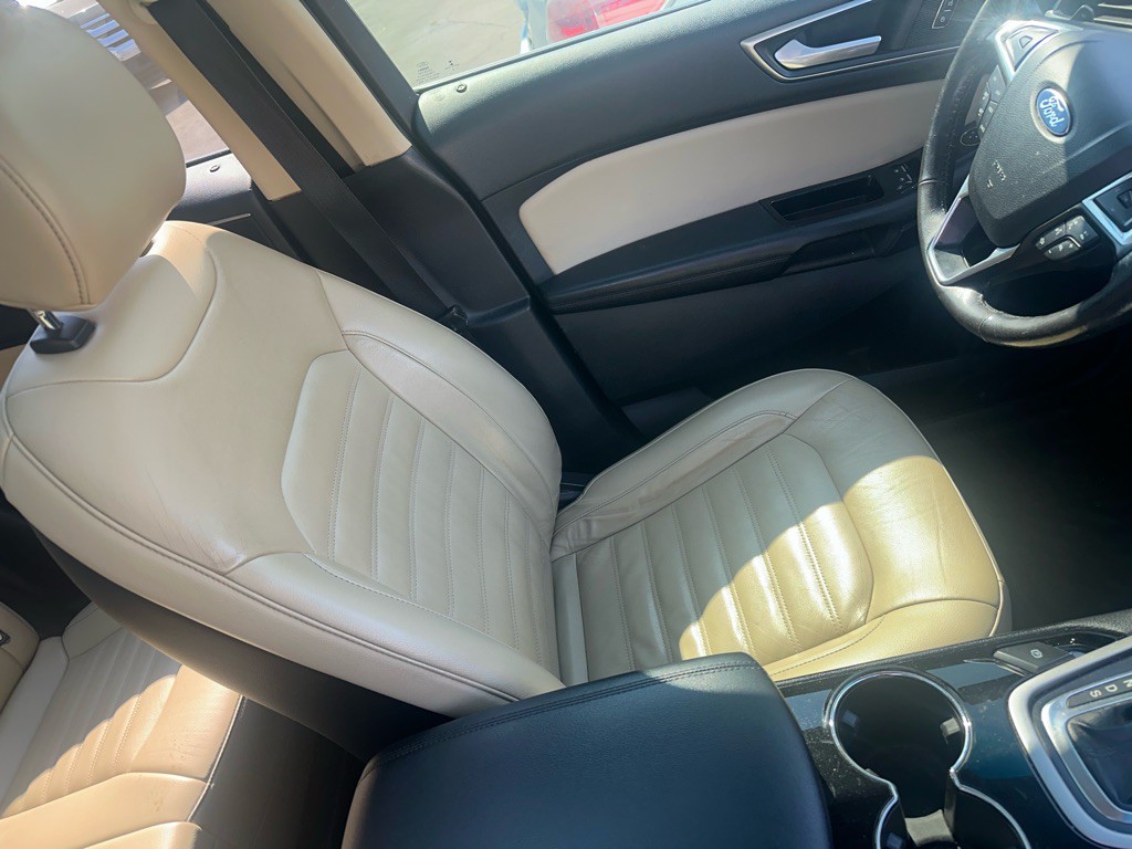 2015 Ford Edge Image 11