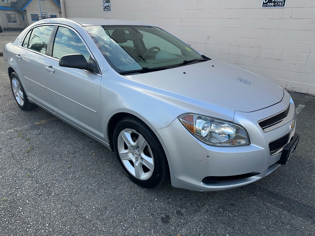 2012 Chevrolet Malibu Image 3