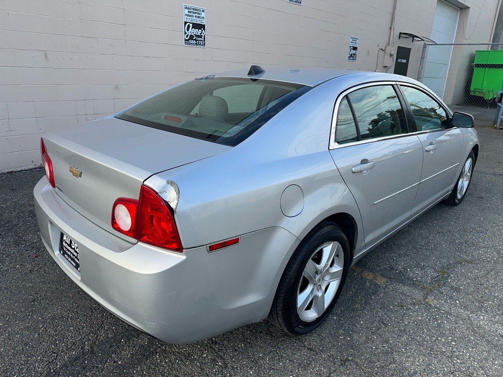 2012 Chevrolet Malibu Image 5