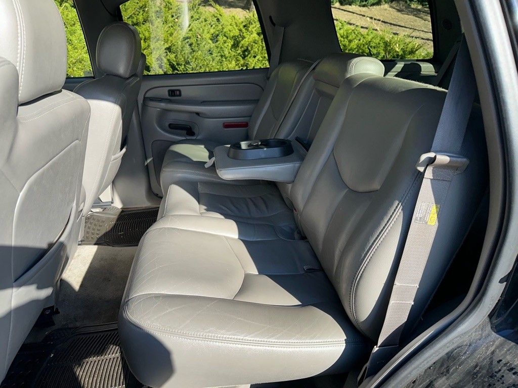 2004 GMC Yukon Image 13