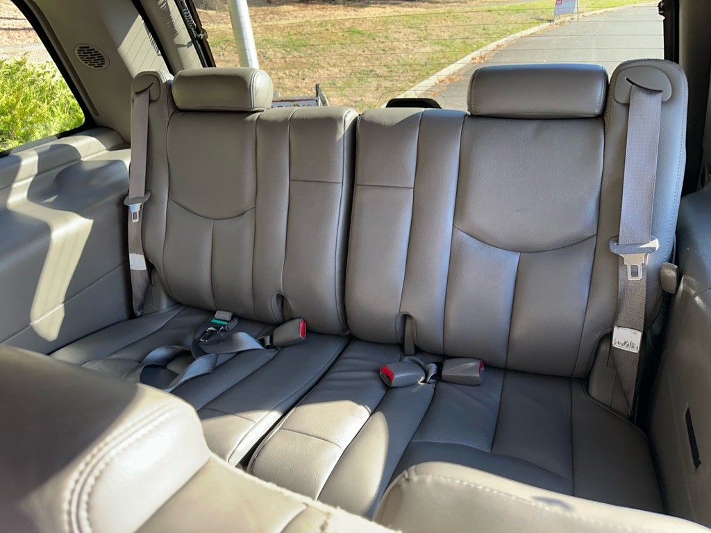 2004 GMC Yukon Image 14