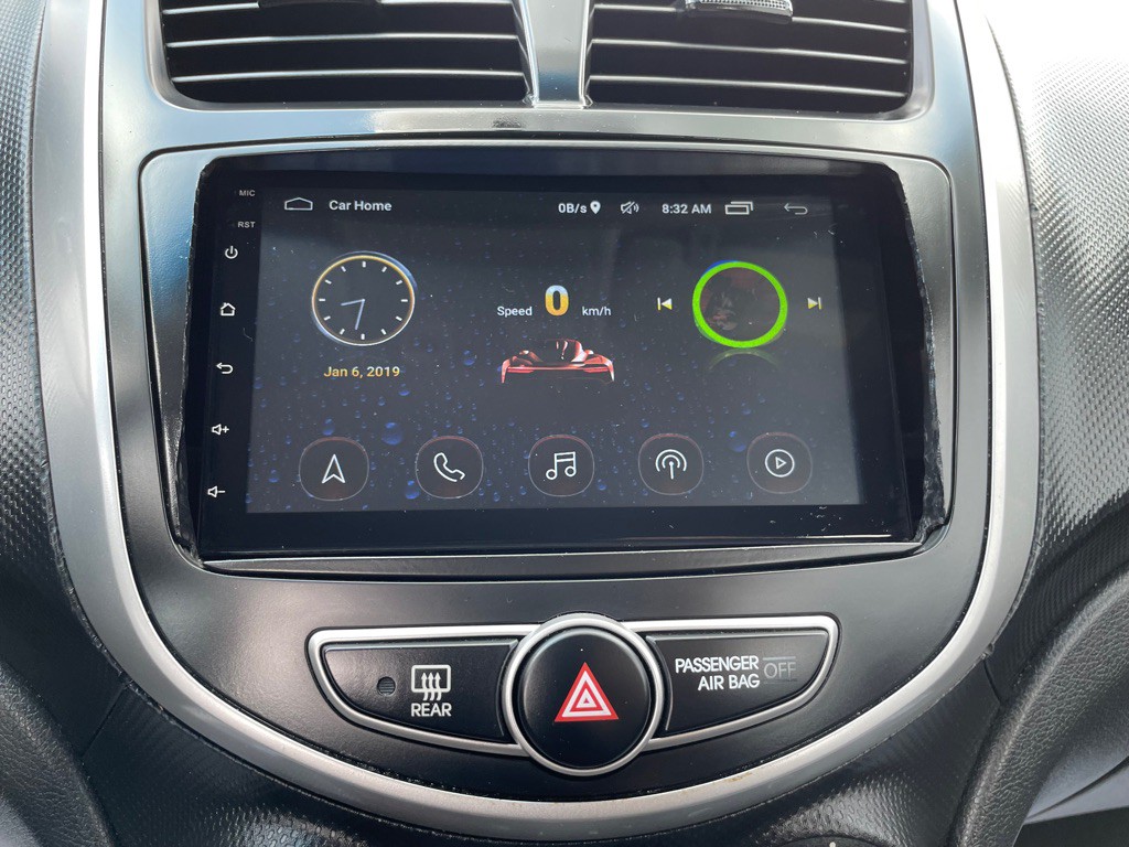 2013 Hyundai Accent Image 10