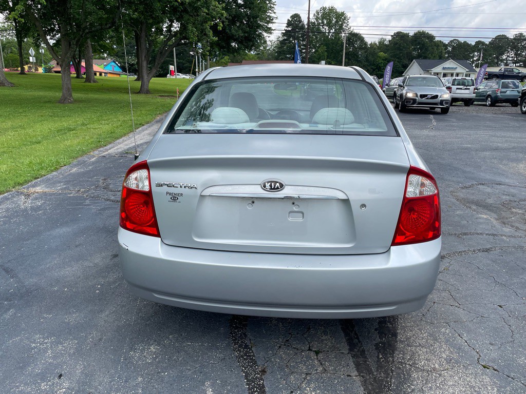 2006 Kia Spectra Image 3