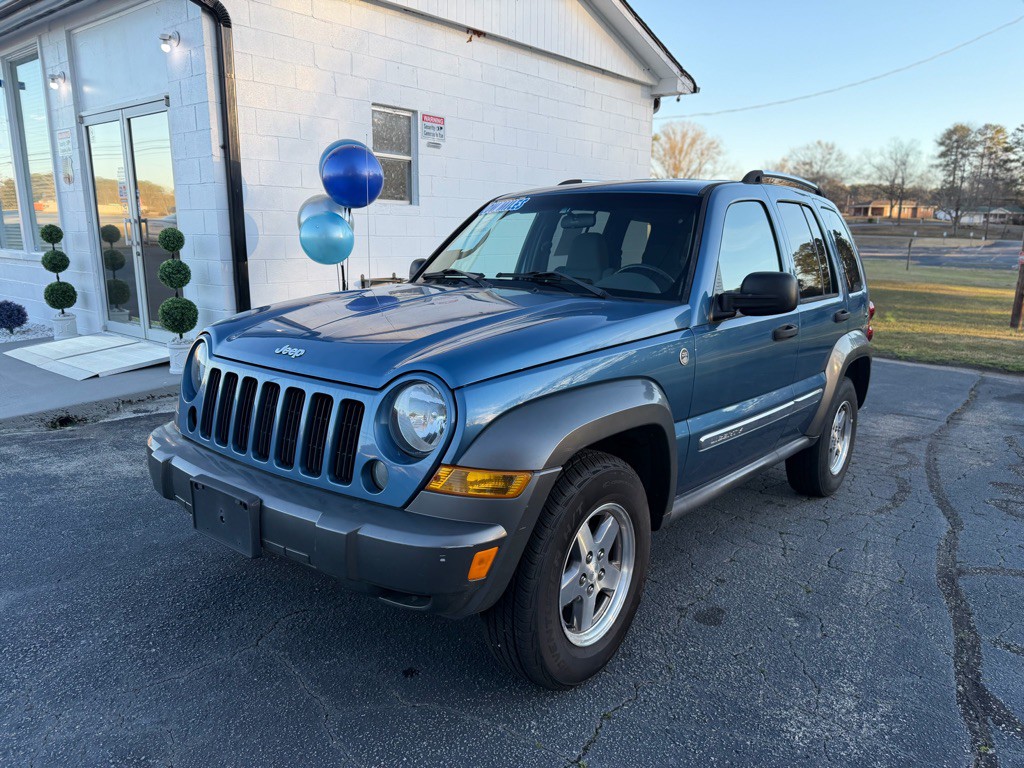 2006 Jeep Liberty Image 1
