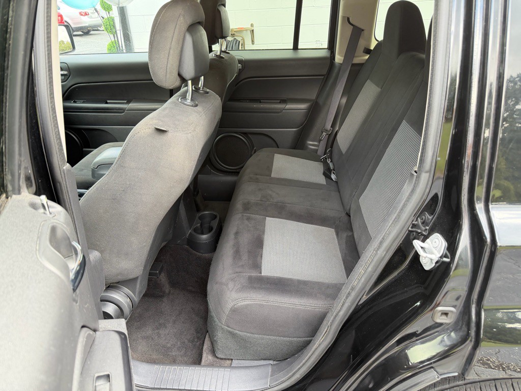 2017 Jeep Patriot Image 8