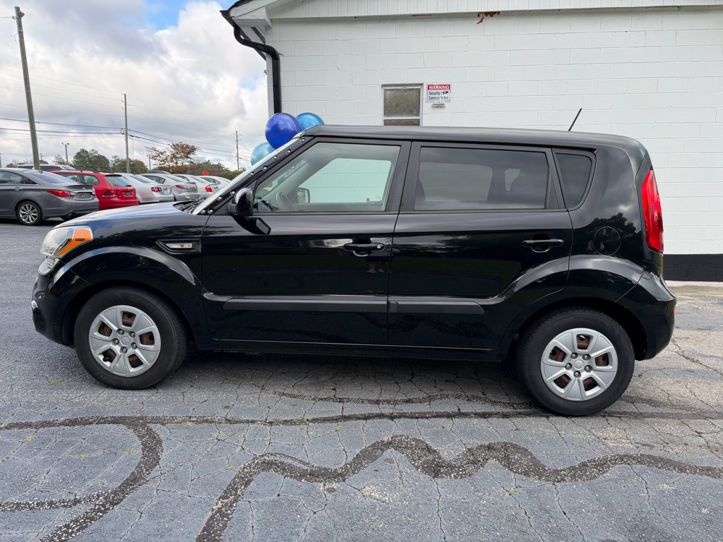2013 Kia Soul Image 2