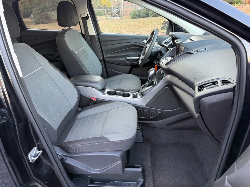 2015 Ford Escape Image 9