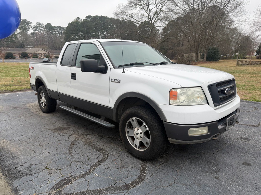 2004 Ford F-150 Image 2