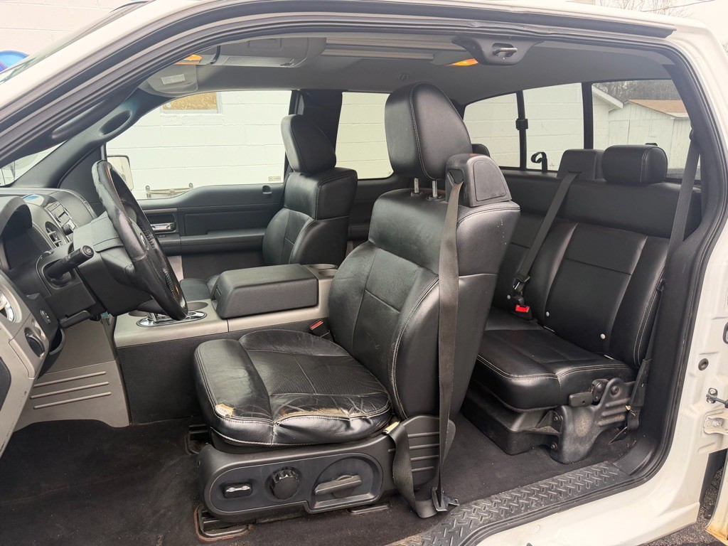 2004 Ford F-150 Image 9