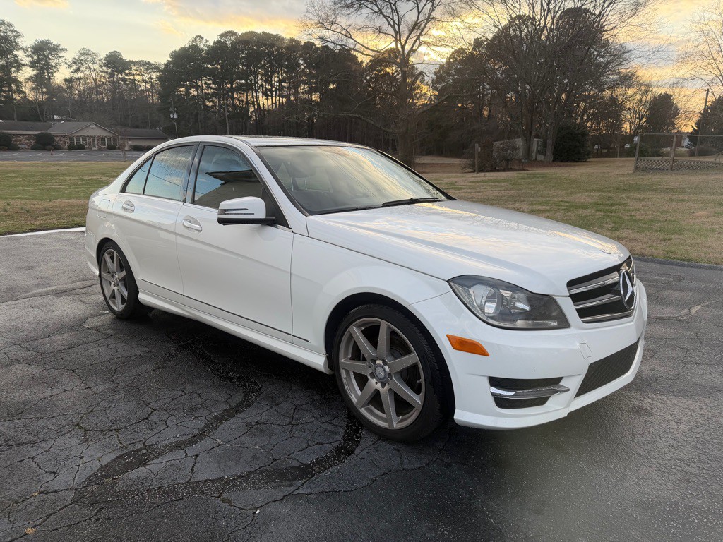 2014 Mercedes-Benz C-Class Image 4