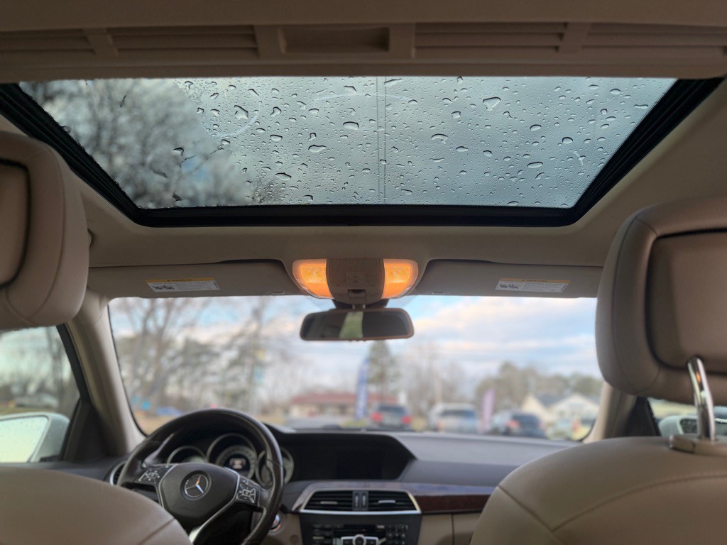 2014 Mercedes-Benz C-Class Image 9