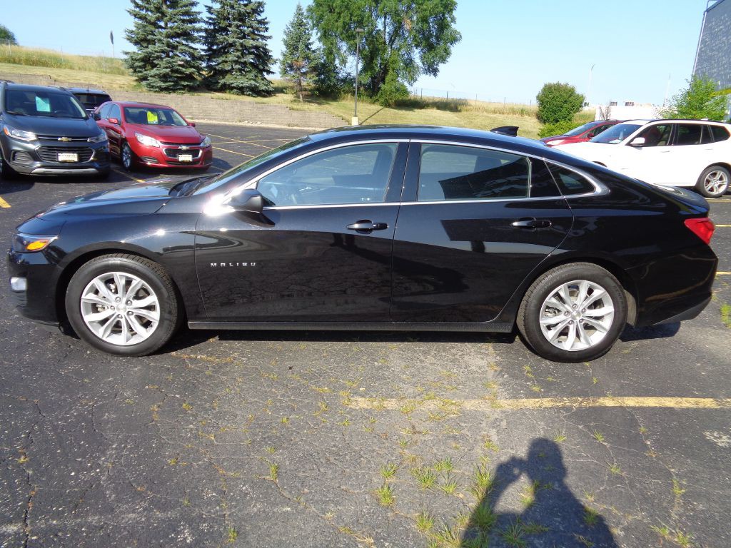 2022 Chevrolet Malibu Image 6