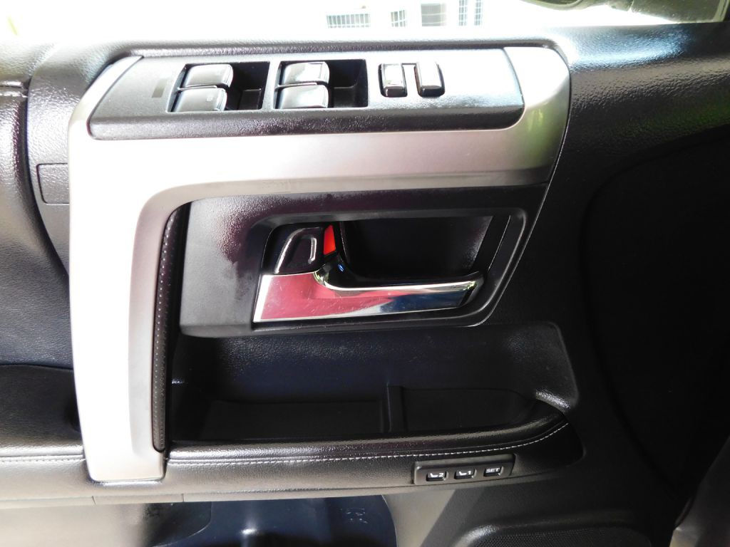 2015 Toyota 4Runner Image 24