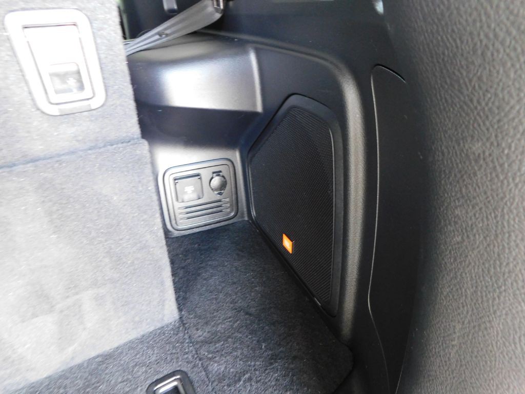 2015 Toyota 4Runner Image 31