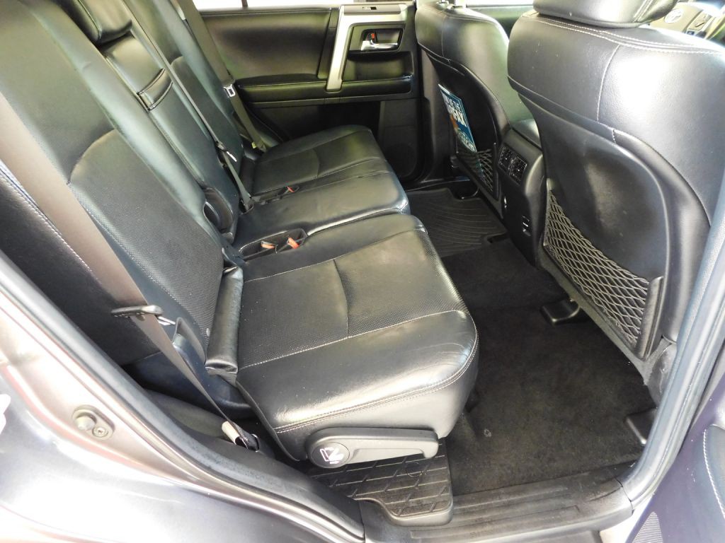 2015 Toyota 4Runner Image 33