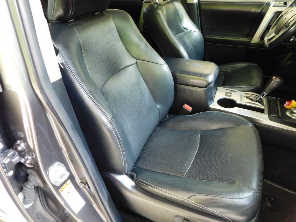 2015 Toyota 4Runner Image 35