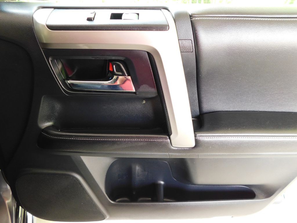 2015 Toyota 4Runner Image 37
