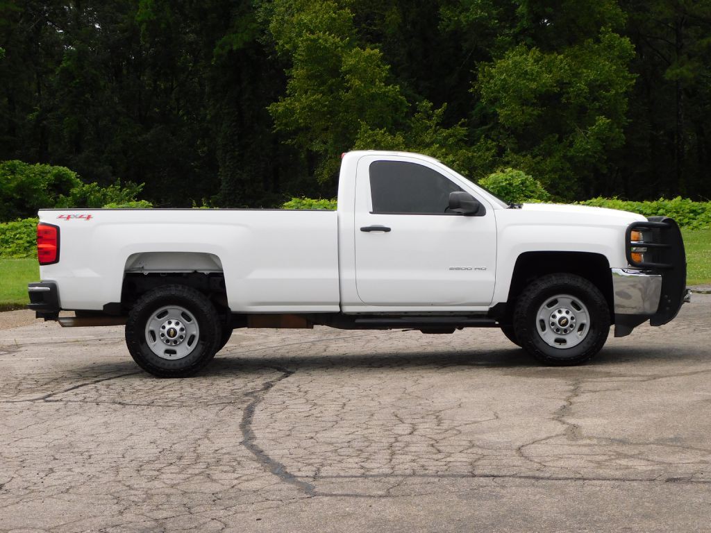 2015 Chevrolet Silverado 1500 Image 3