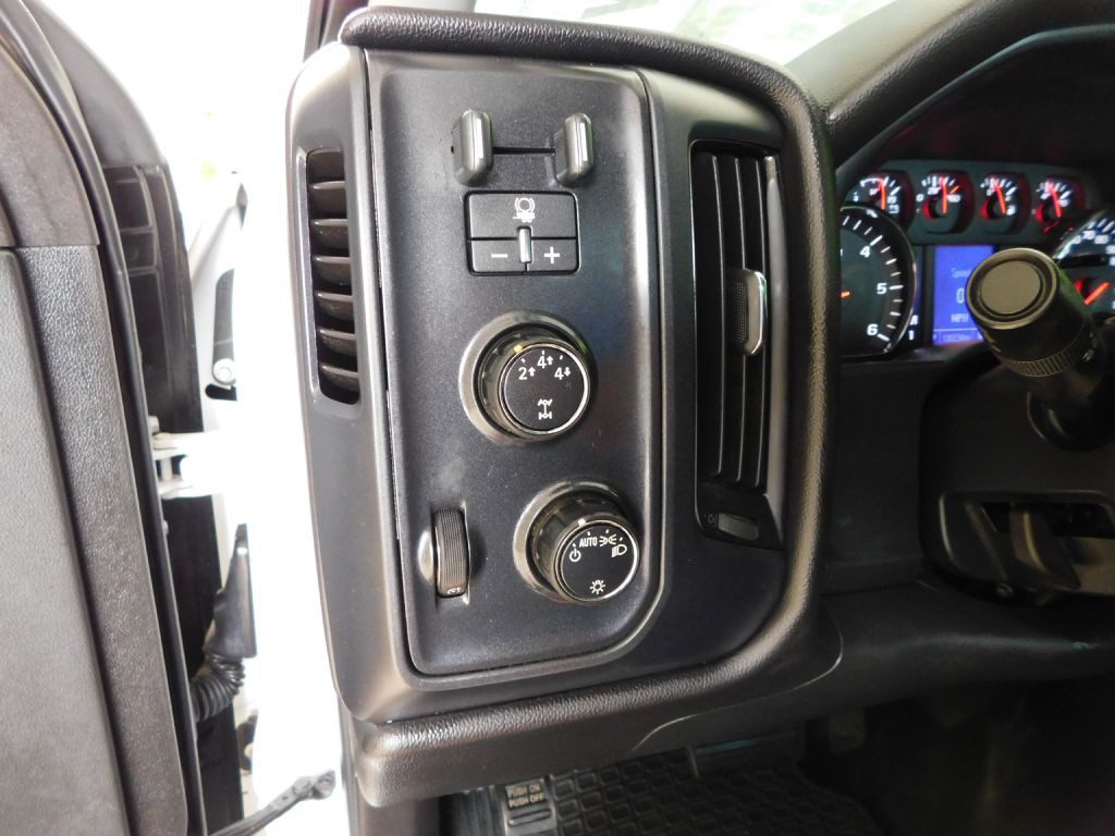2015 Chevrolet Silverado 1500 Image 12