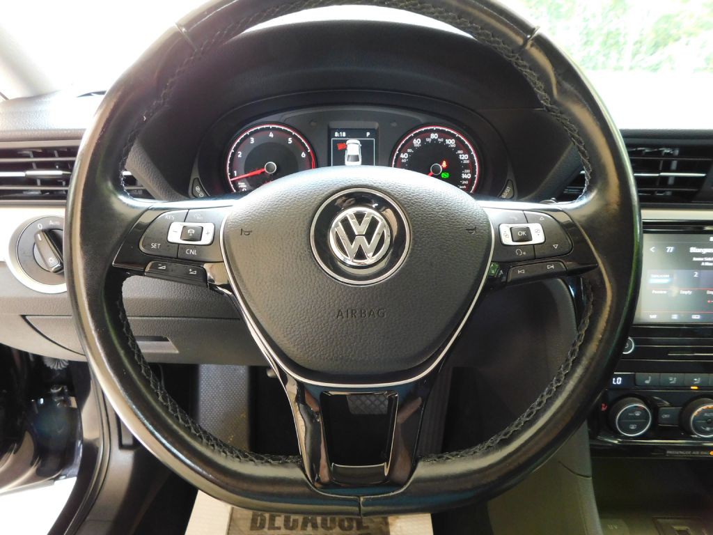 2020 Volkswagen Passat Image 12