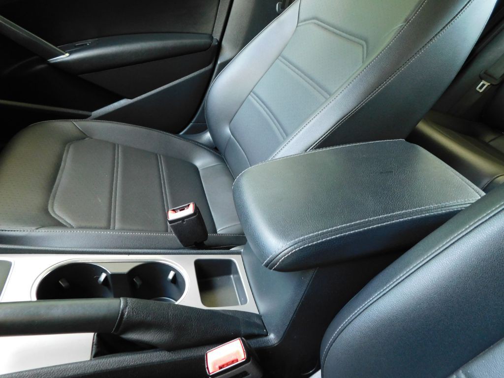 2020 Volkswagen Passat Image 18