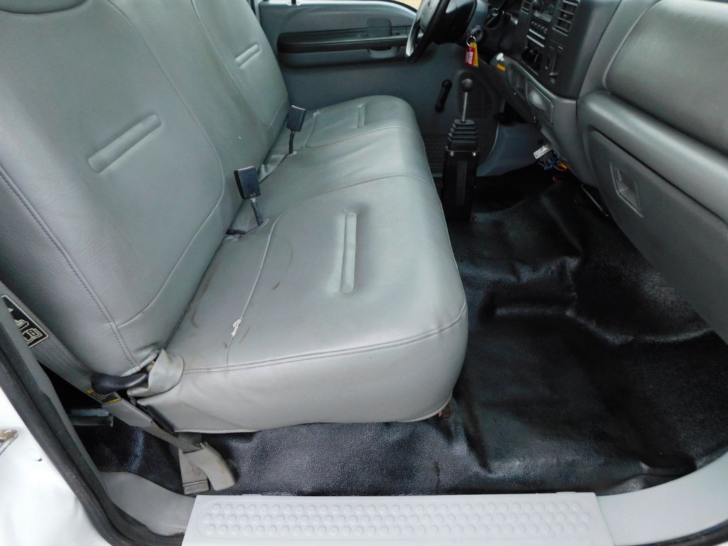 2002 Ford F-350 Image 18