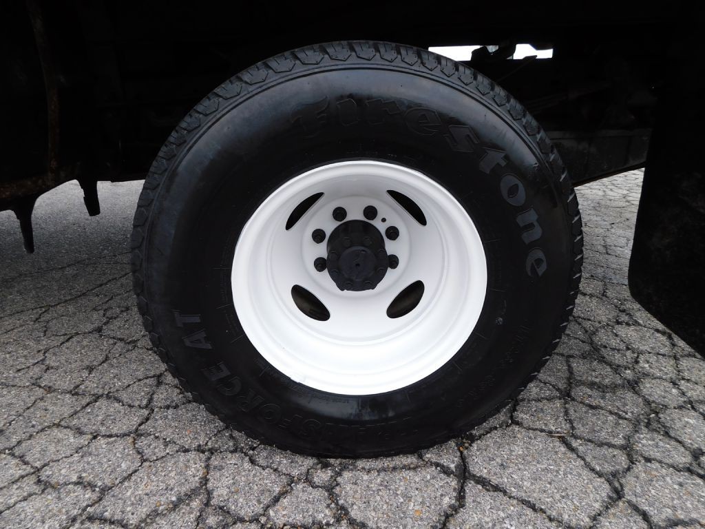 2002 Ford F-350 Image 23