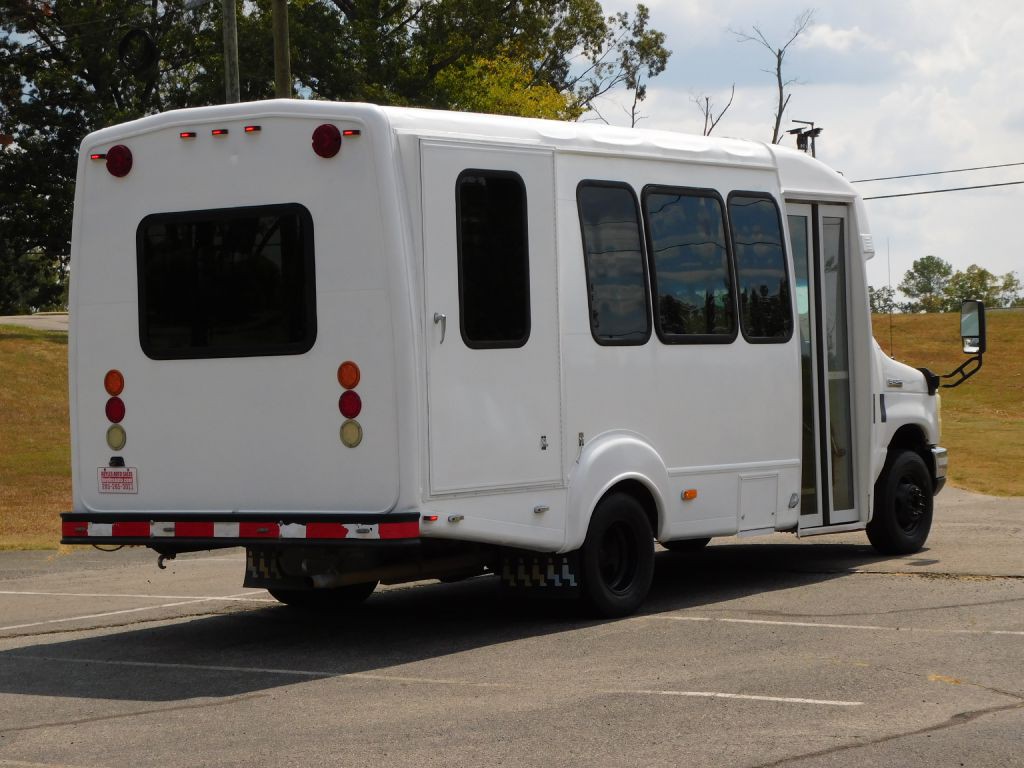 2011 Ford Econoline Image 7