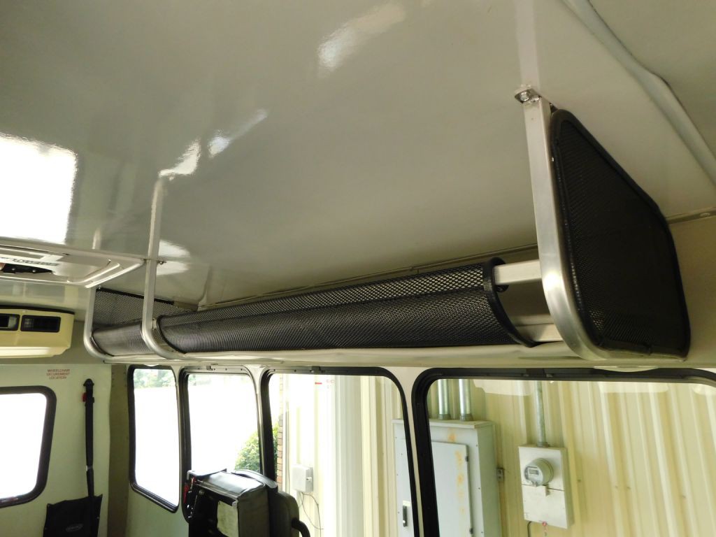 2011 Ford Econoline Image 25