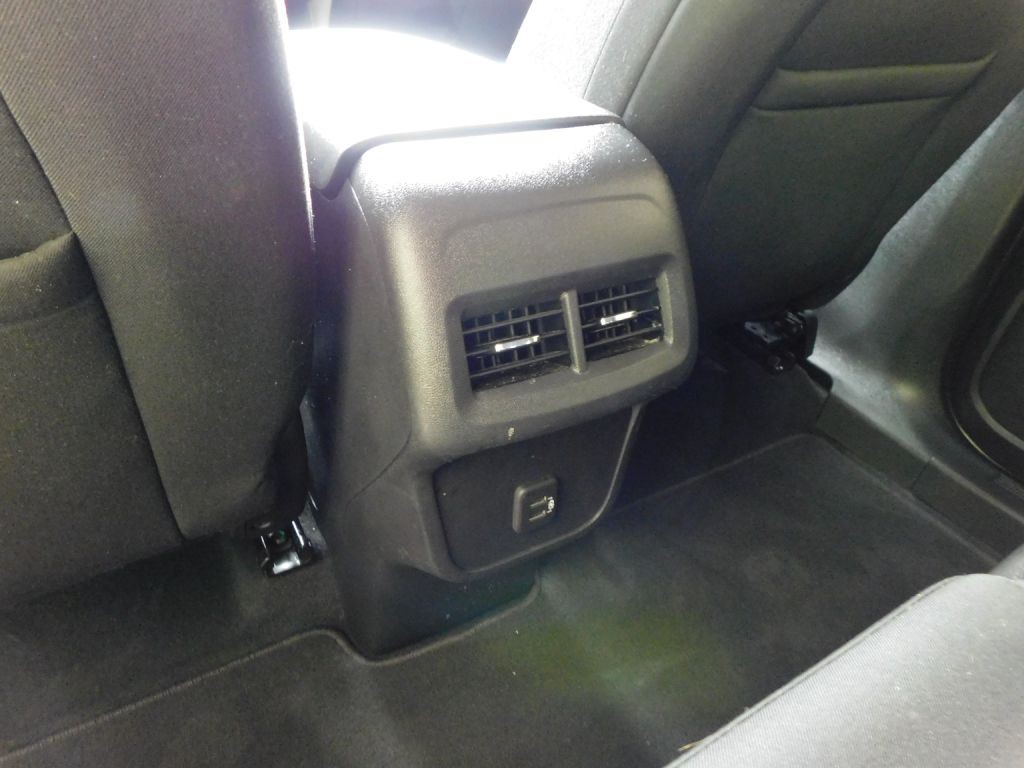 2021 Chevrolet Equinox Image 25