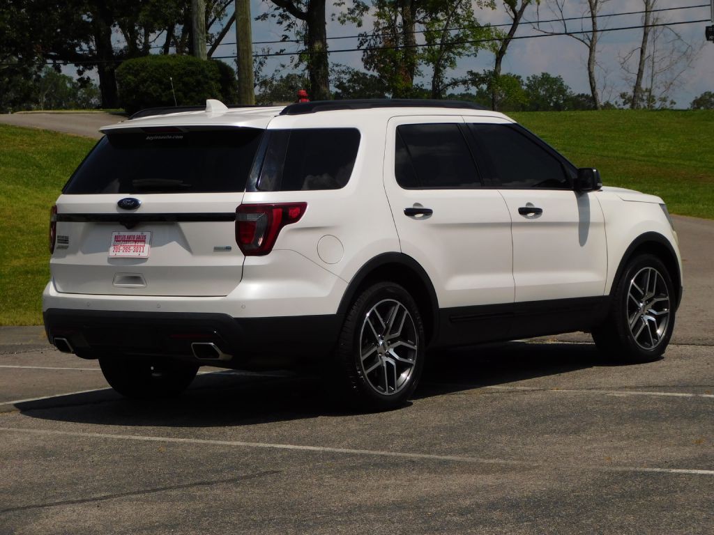 2016 Ford Explorer Image 6