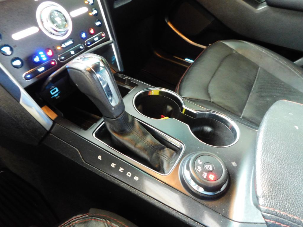 2016 Ford Explorer Image 16